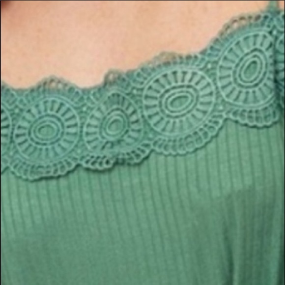 Ribbed Off Shoulder Top - Picture 4 of 7